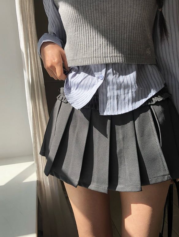  ガッティ ボタンフリル プリーツ ミニスカート