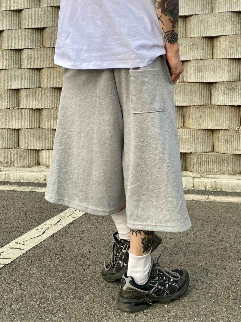 Layer pintuck bermuda wide half pants 2C