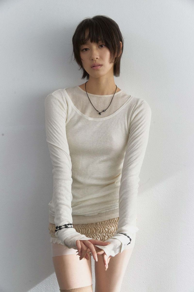 Cross line necklace (2 color)