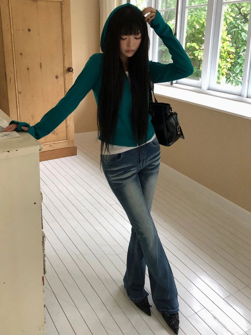 Devan Cat Washed Bootcut Denim Pants