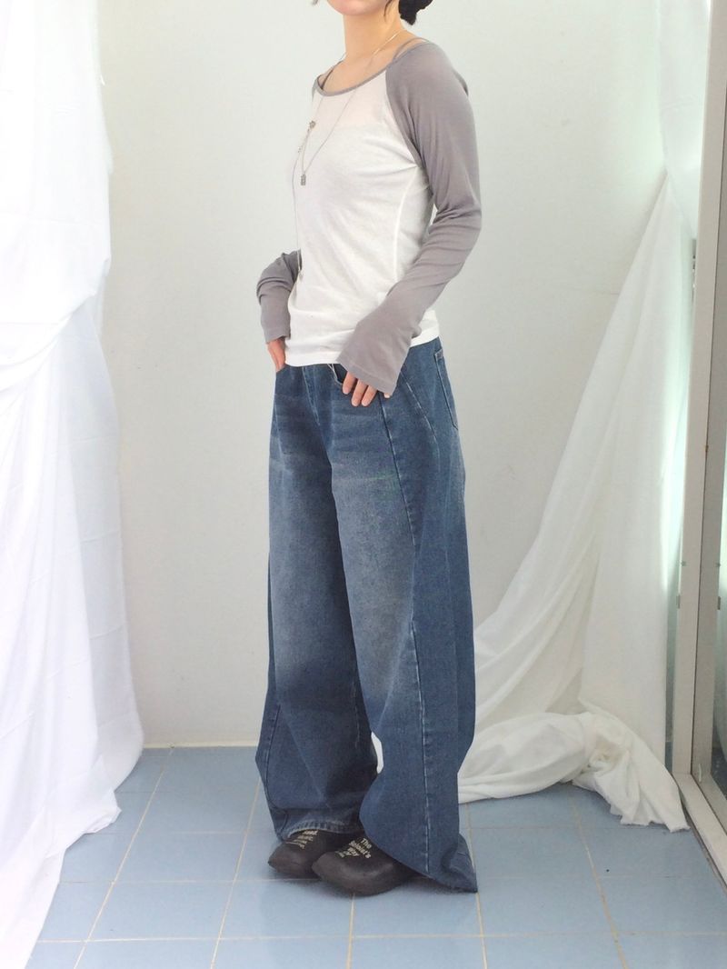 Curved incision balloon pants