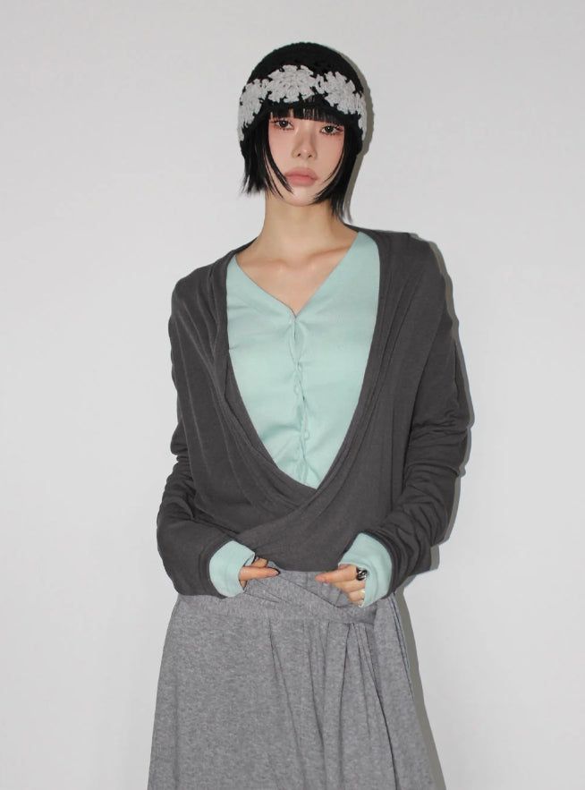 TWIST BUTTON CARDIGAN