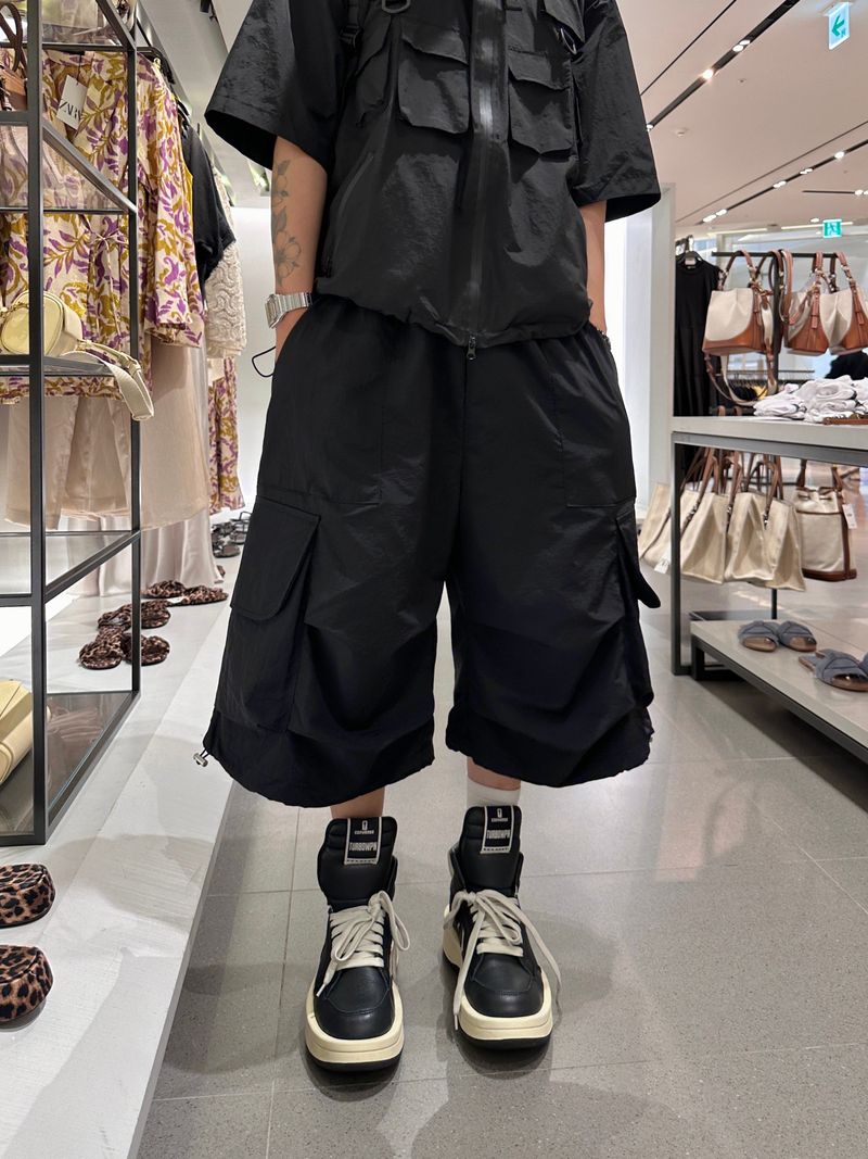 DISCERNMENT（ディサーンメント）の「モジュールデイリーカーゴバミューダパンツ4C（パンツ）」