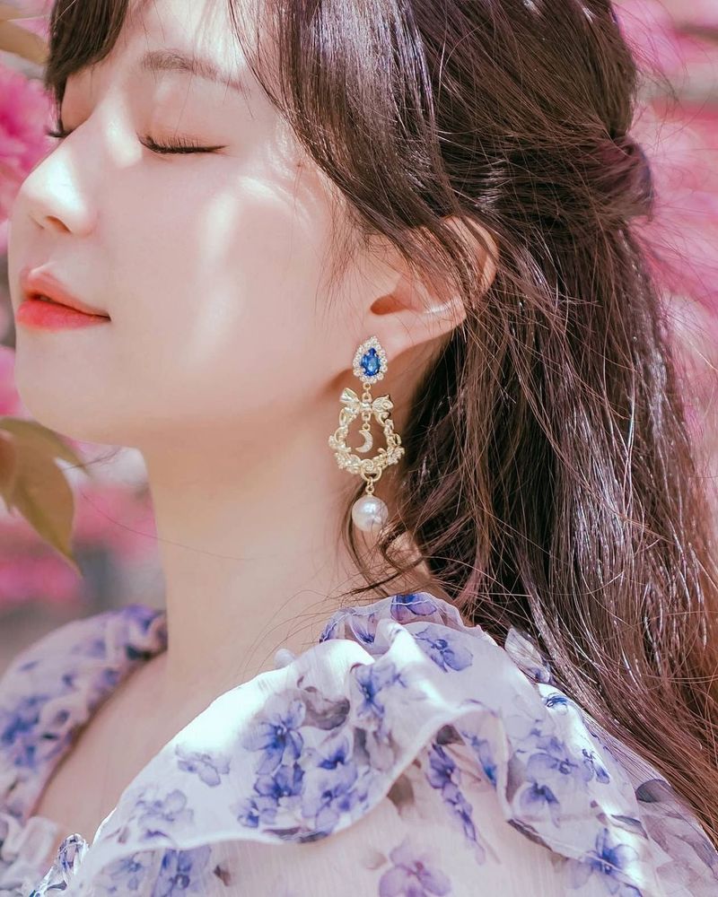 Royal Blue Garden Earring