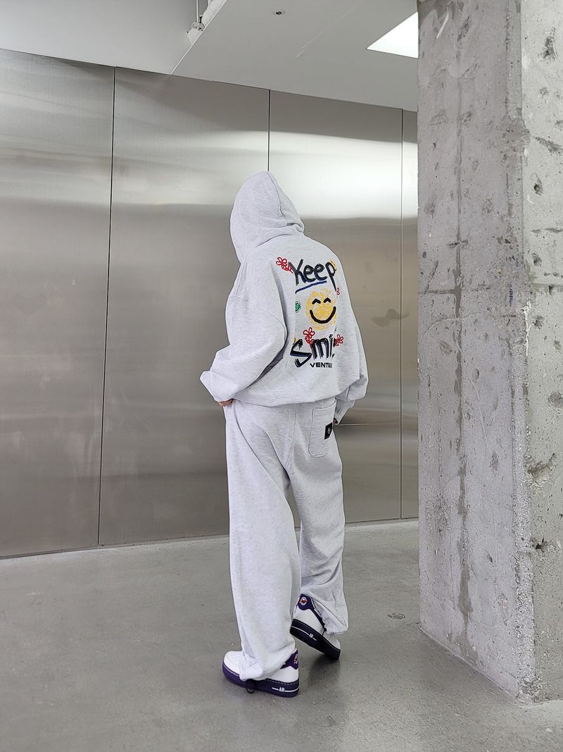 VENTIQUE Keep Smile Hoodie