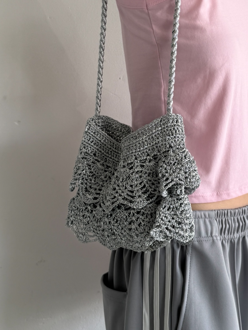 weaving silver frill bag