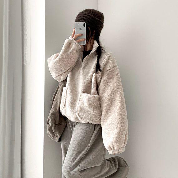 Hearty High-Neck Pocket Dumble Wool Soft Half Zip-Up