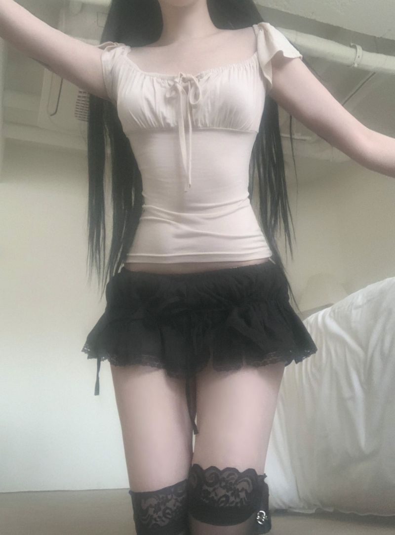 Elisebe Strap Shirring Top (light beige)