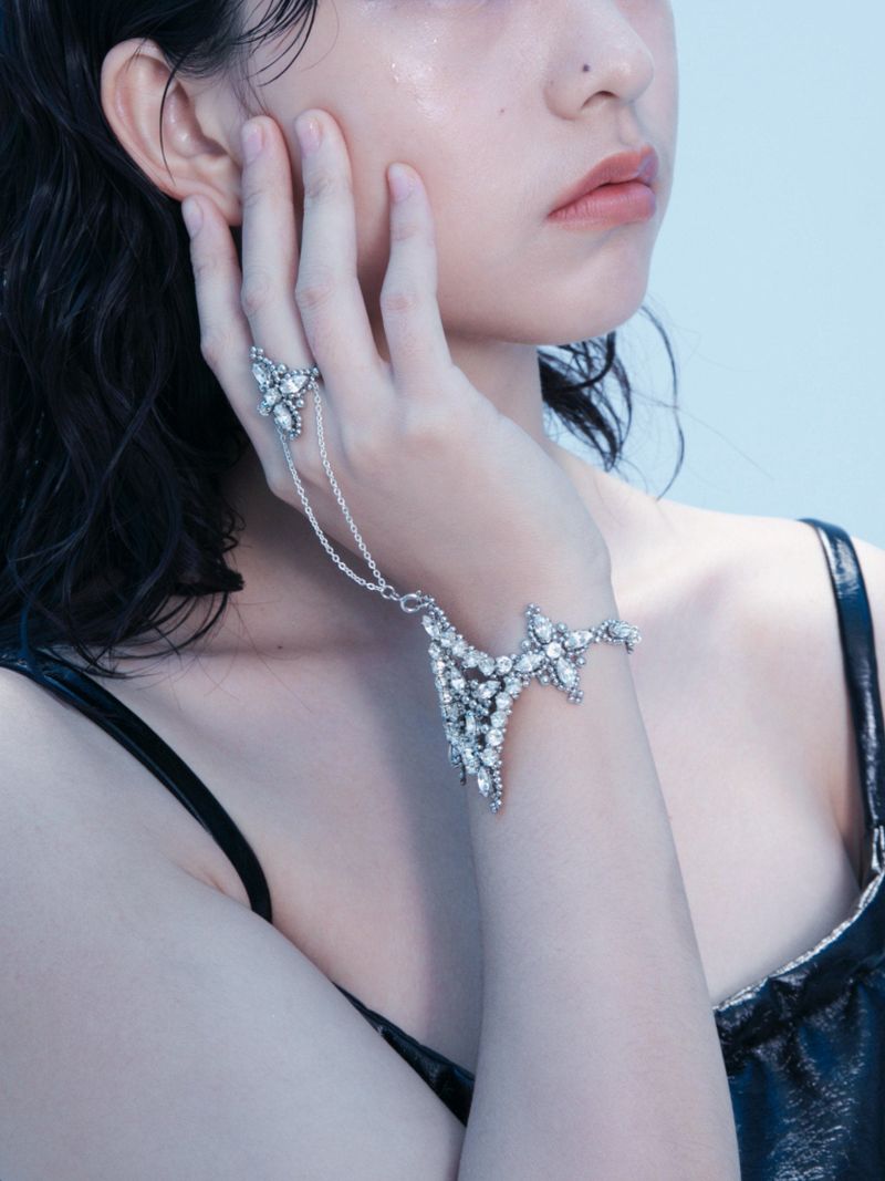 CrystalHand Chain Bracelet-"Radiant" Collections