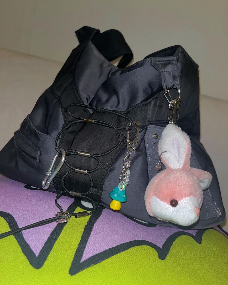 Trippy mushroom keychain