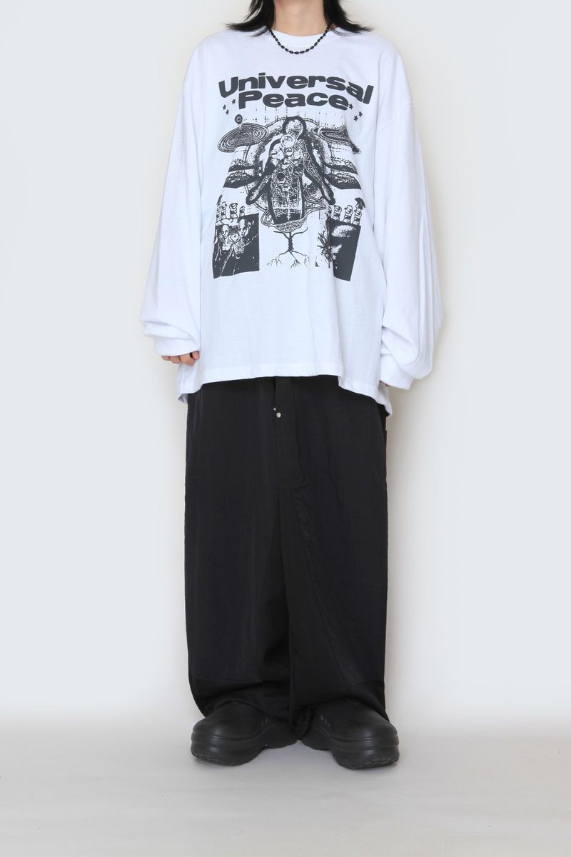 Universal Piece Long Sleeve T-Shirt