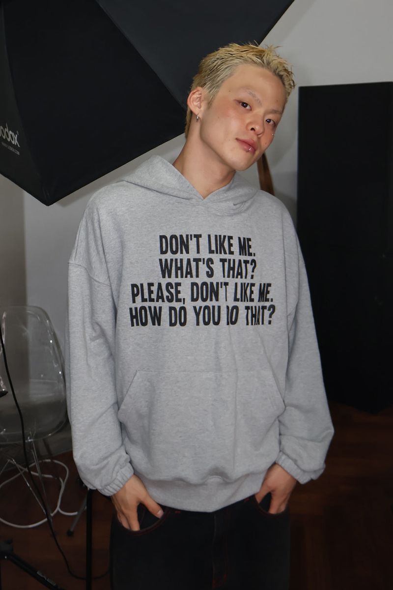 LETTERING HOODIE - GRAY