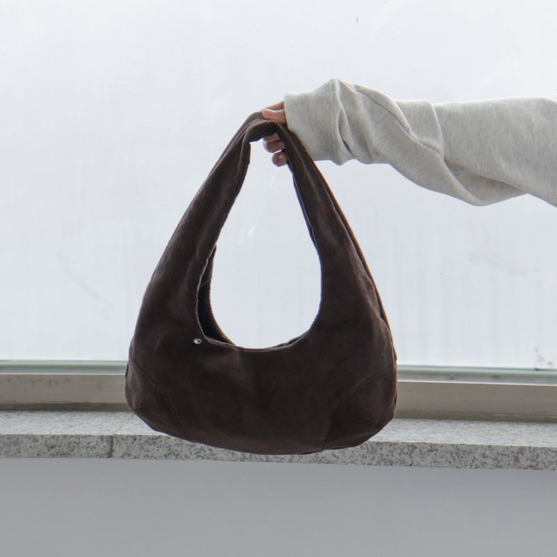 Pai oui（パイウィ）の「Small baseball bag_brown corduroy（Bags）」