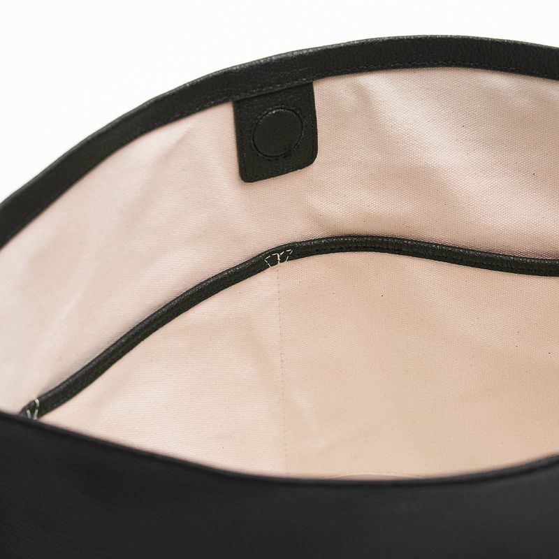 Belted Leahter Soulder Bag_Black