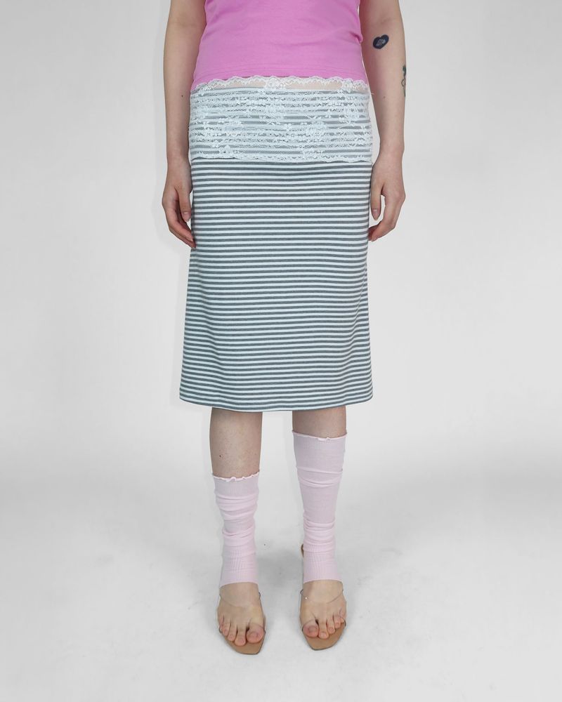 VEIL LACE SAGGING SKIRT
