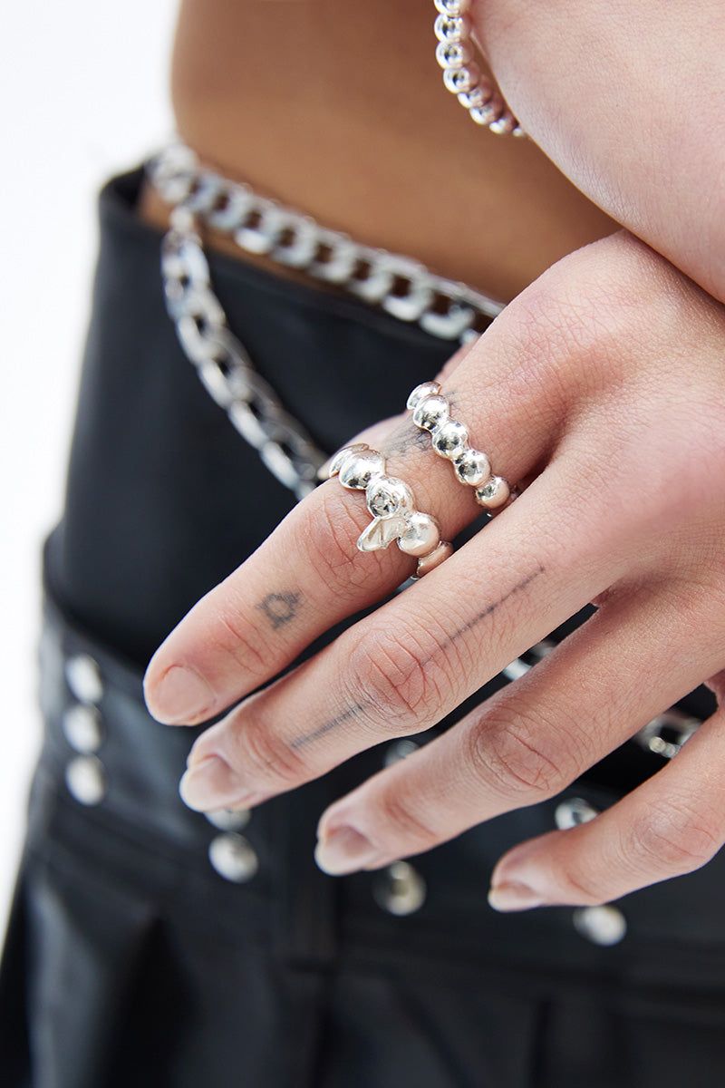 N LOGO DROP CURVY BALL RING