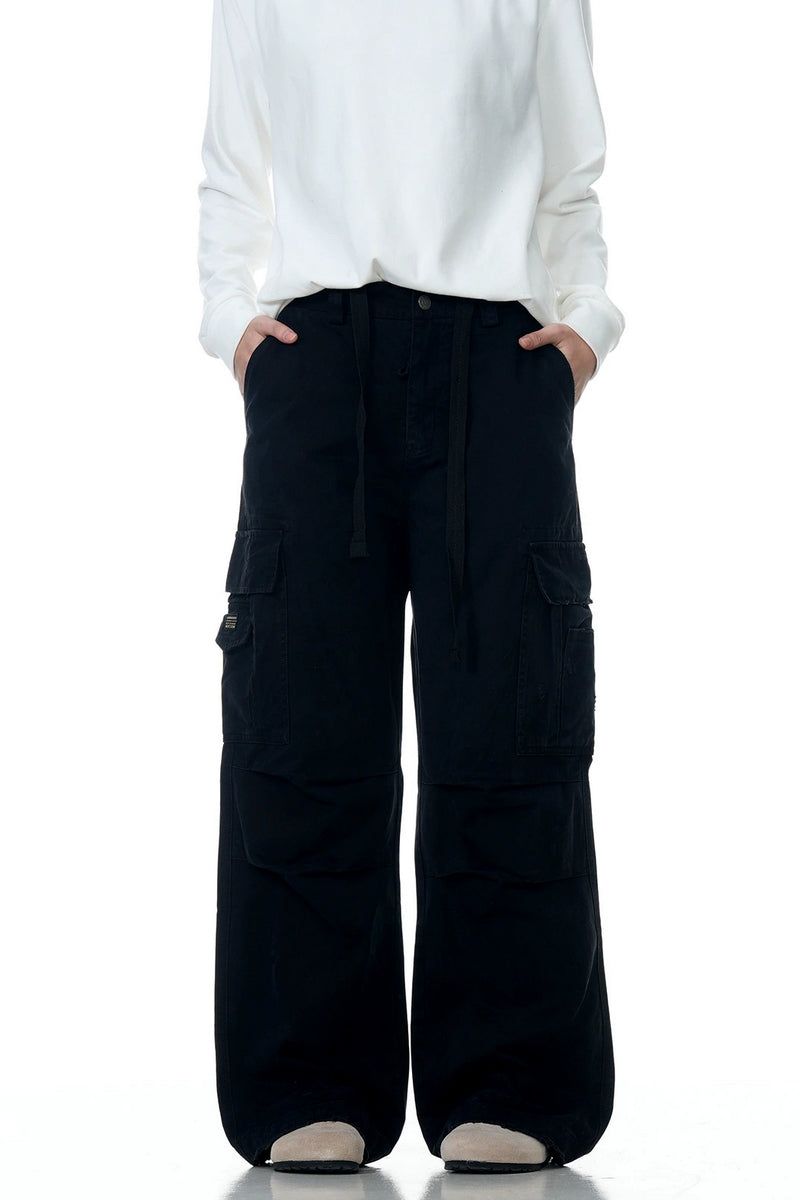 CZ Basicsの「Wrinkled Multi-Pocket Cargo Pants(Pants)」