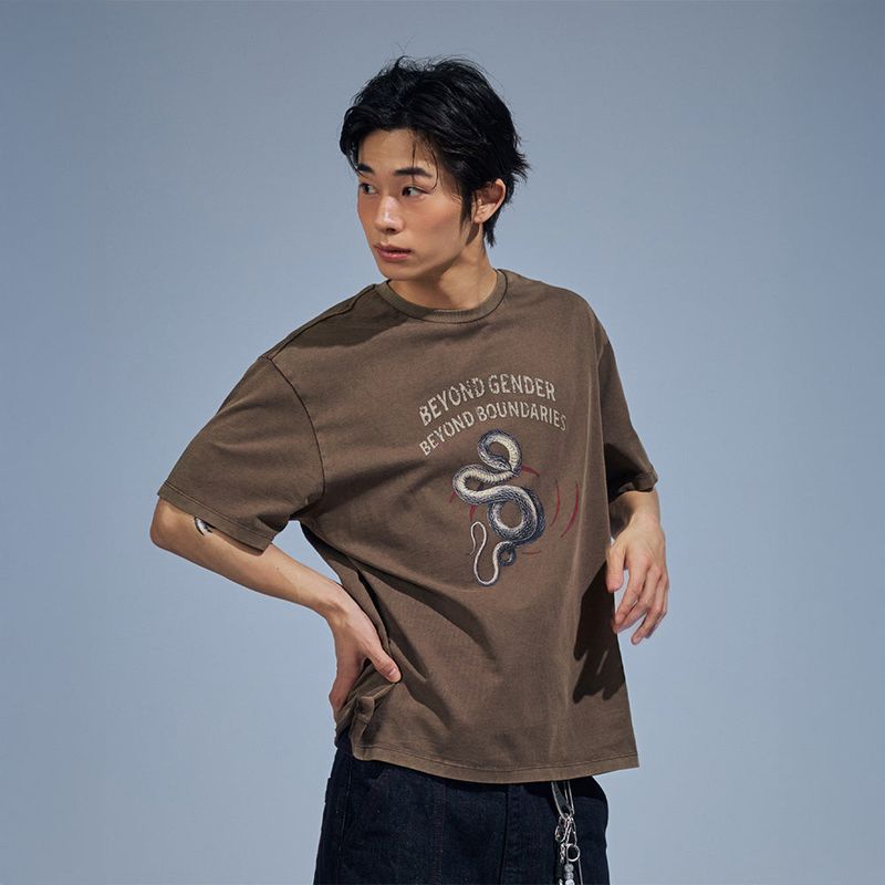 VETEZE（ベテゼ）の「BGBB Snake Garment Dyed half T (Brown)（Tops）」