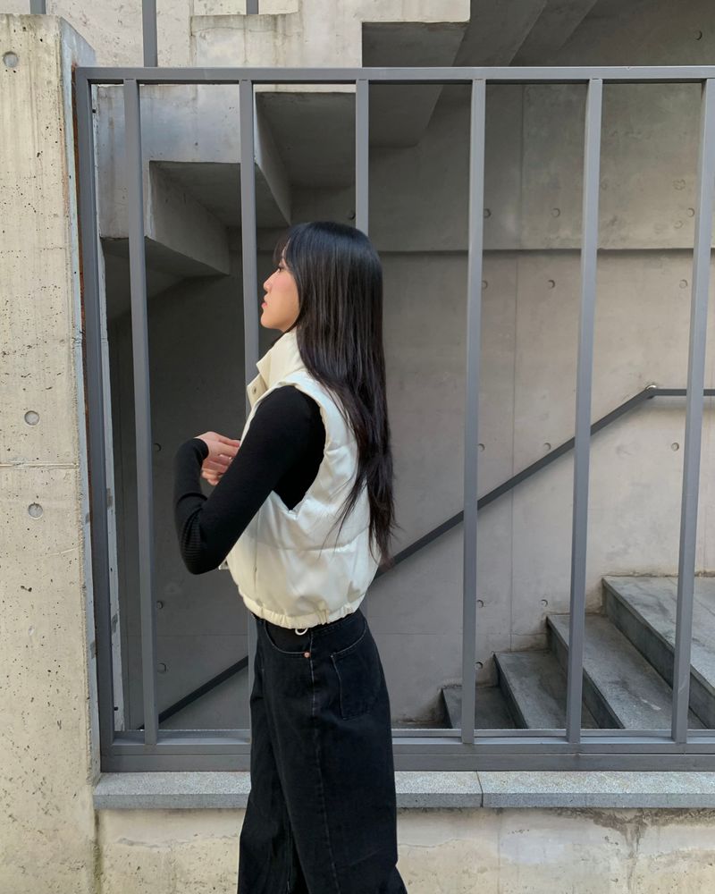 Leather crop string padding vest