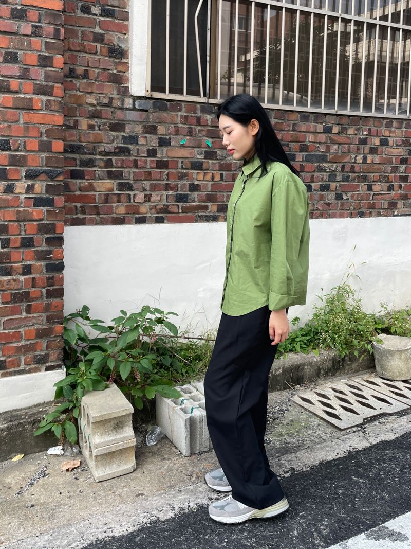 Minimal wide banding slacks