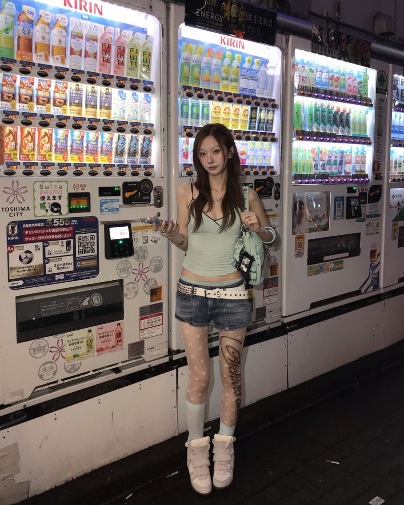 Lowrise line short denim pants