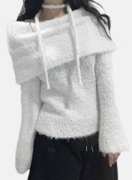 Soft scarf off-shoulder