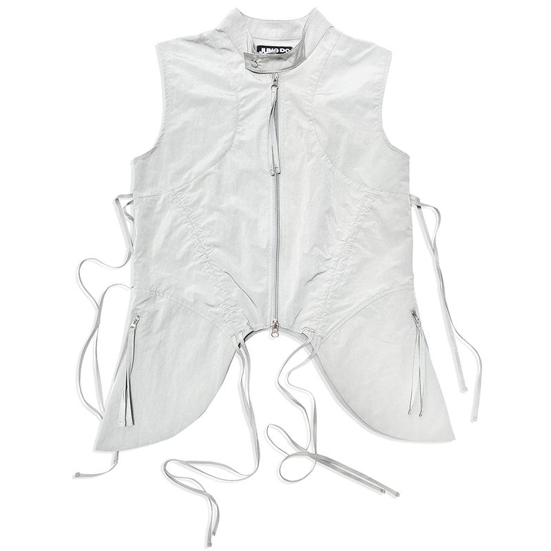 ROUND POCKET VEST . WHITE