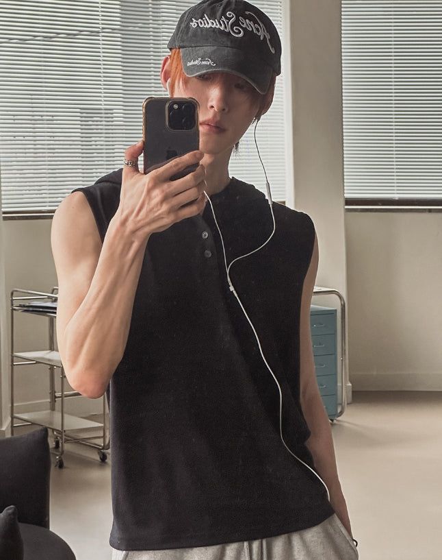 Mood Hood Henry Sleeveless