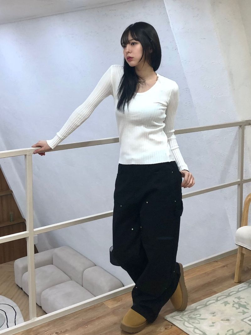 Eunice U-neck slim-fit knit