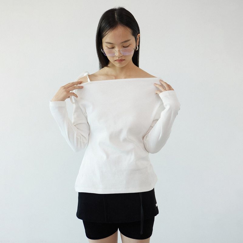 Off shoulder long sleeves_ivory