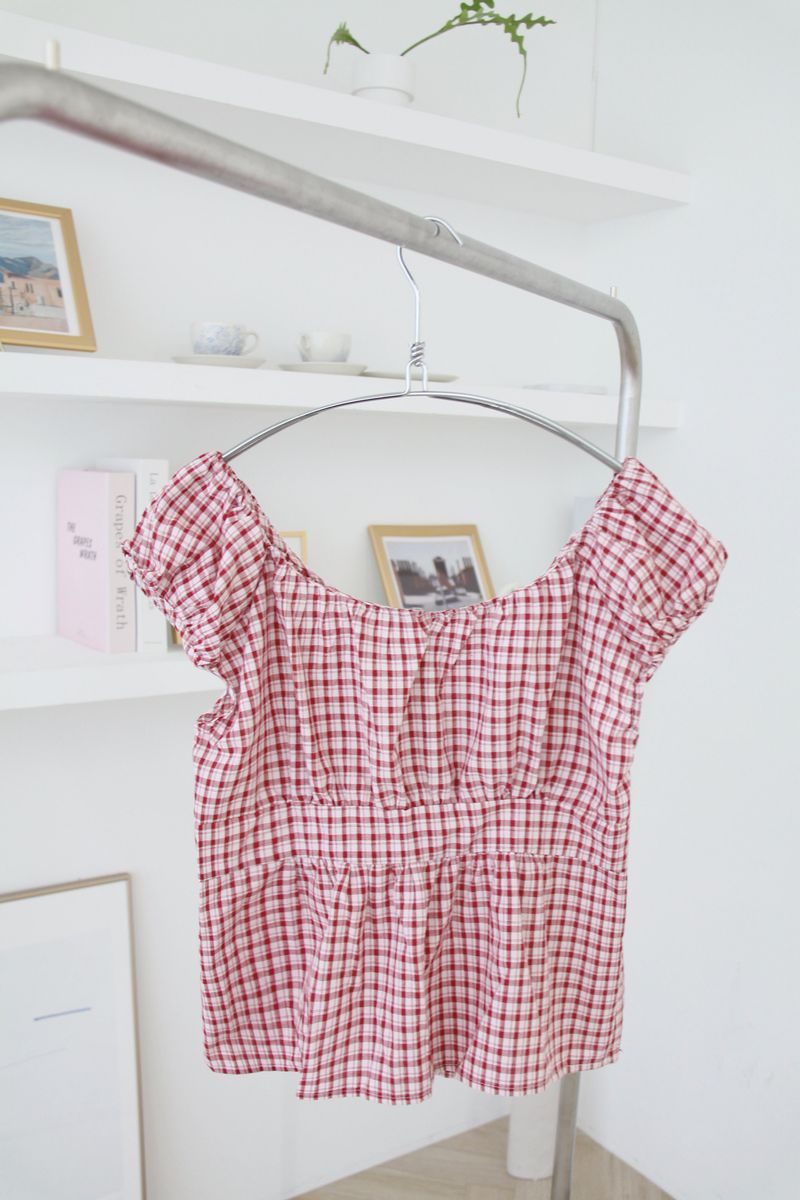 [Bag set] Red checkered frill blouse