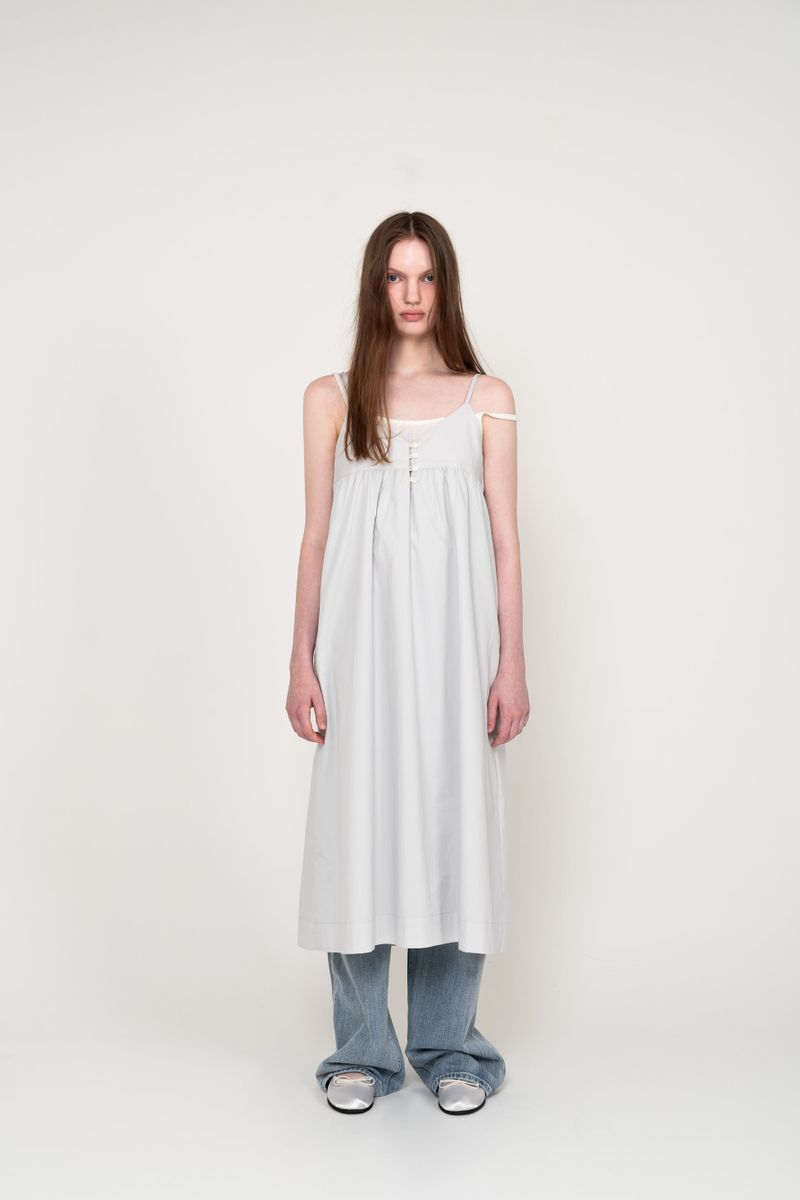 THEOHYOU（ザオユ）の「[3rd-Order] LAYERED SLEEVELESS LONG DRESS (LIGHT GREY)（Dresses）」