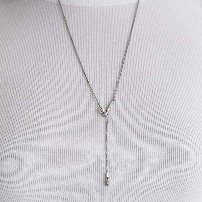 DEEP DROP NECKLACE SILVER