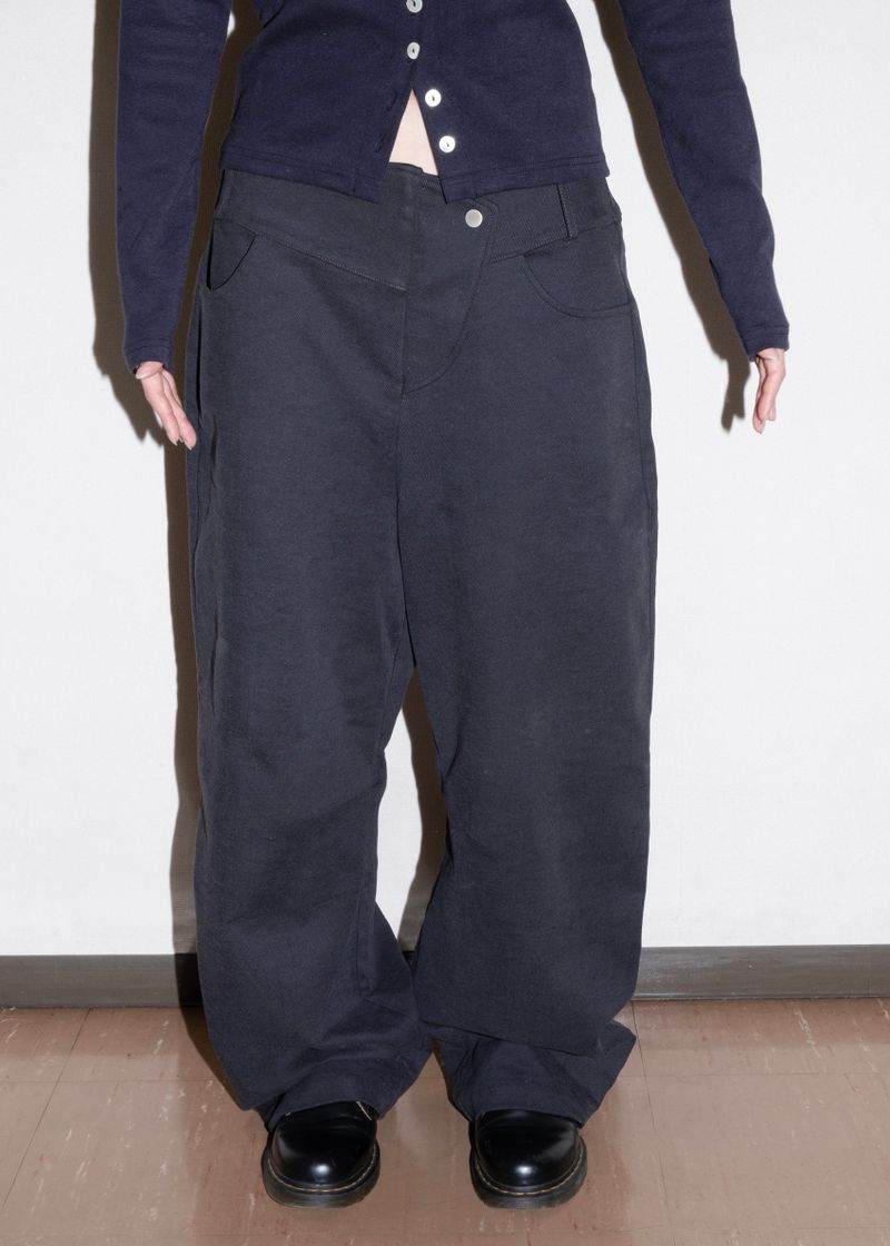 Slant pants [Grey]