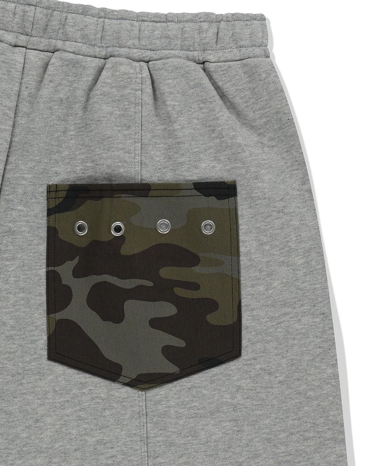BERMUDA CAMO POCKET SWEATSHORT