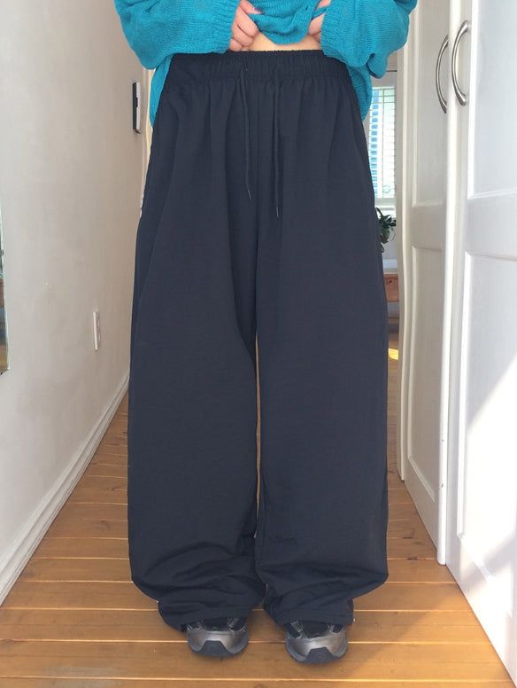 anyonemore（エニーワンモアー）の「Seru Track Nylon Wide Pants（Pants）」