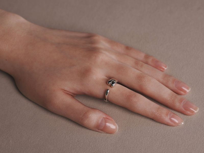 Hug Ring