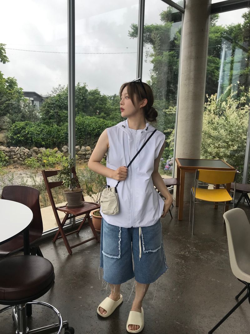 Rumbling mini bag