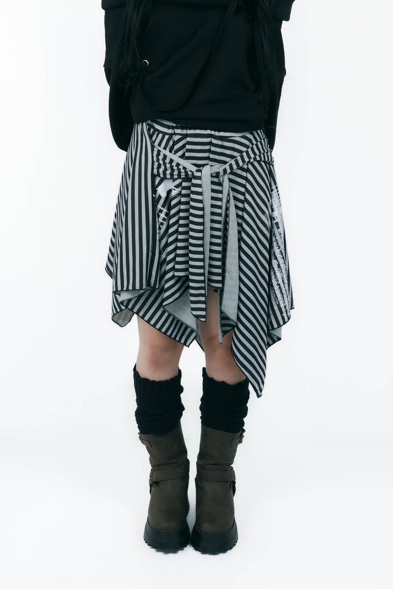 LITALMUTE（リタルミュート）の「tie layered skirt（Skirts）」