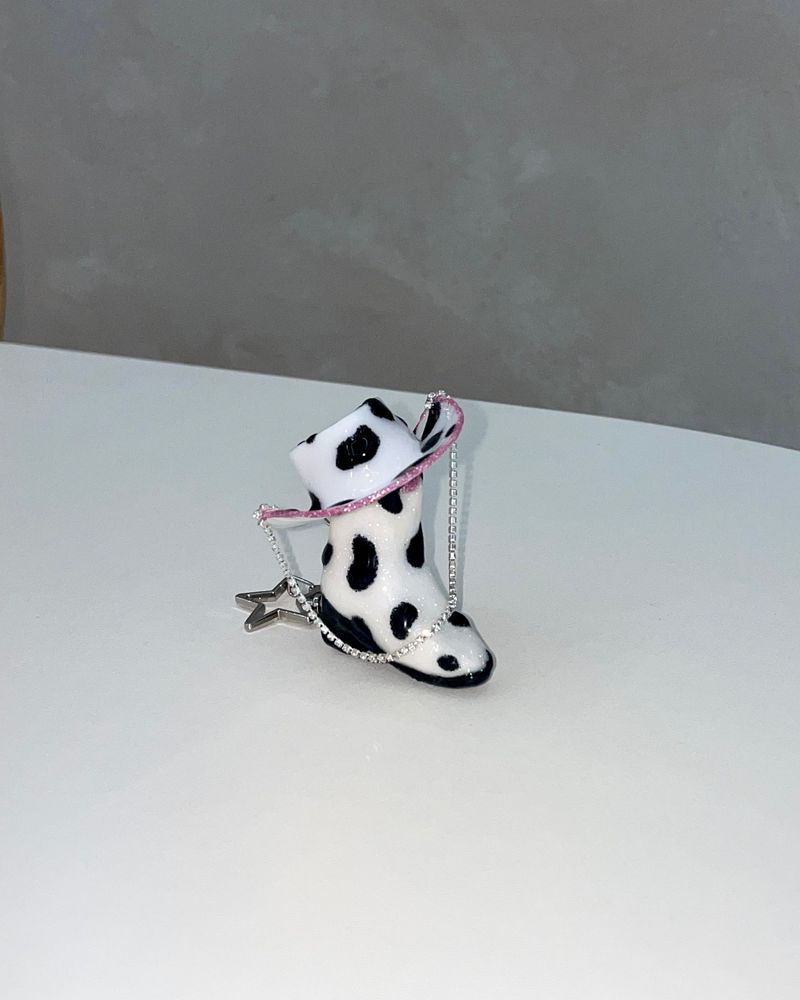 【MADE】 Cow Boots (keyring)