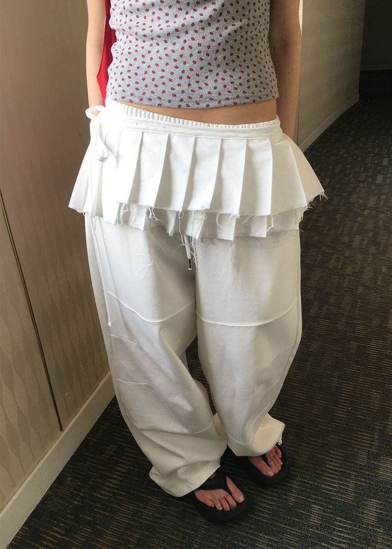 eon（イオエン）の「PLEATS SKIRT BELT（Skirts）」