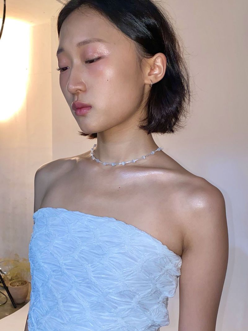 catseye necklace (white)