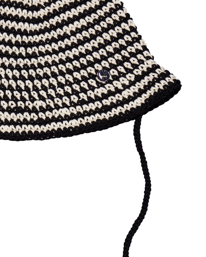 Stripe String Bucket Hat - Black