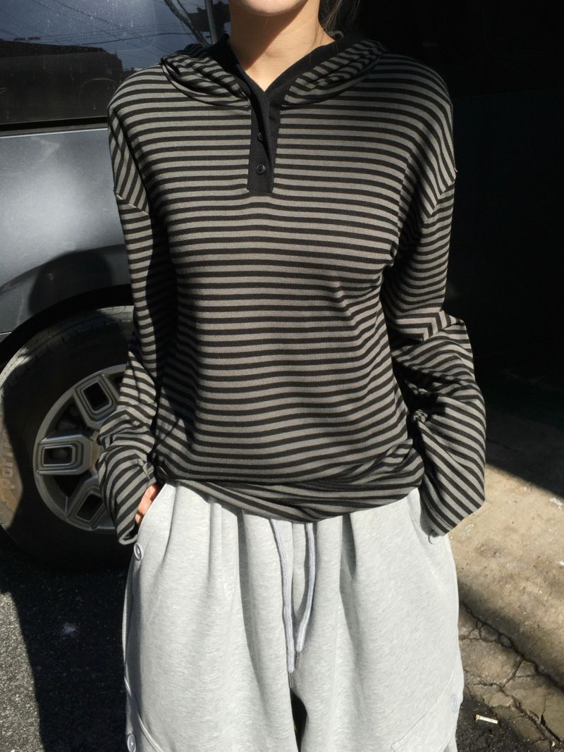 Slim Striped Henley Neck Hoodie (4c)