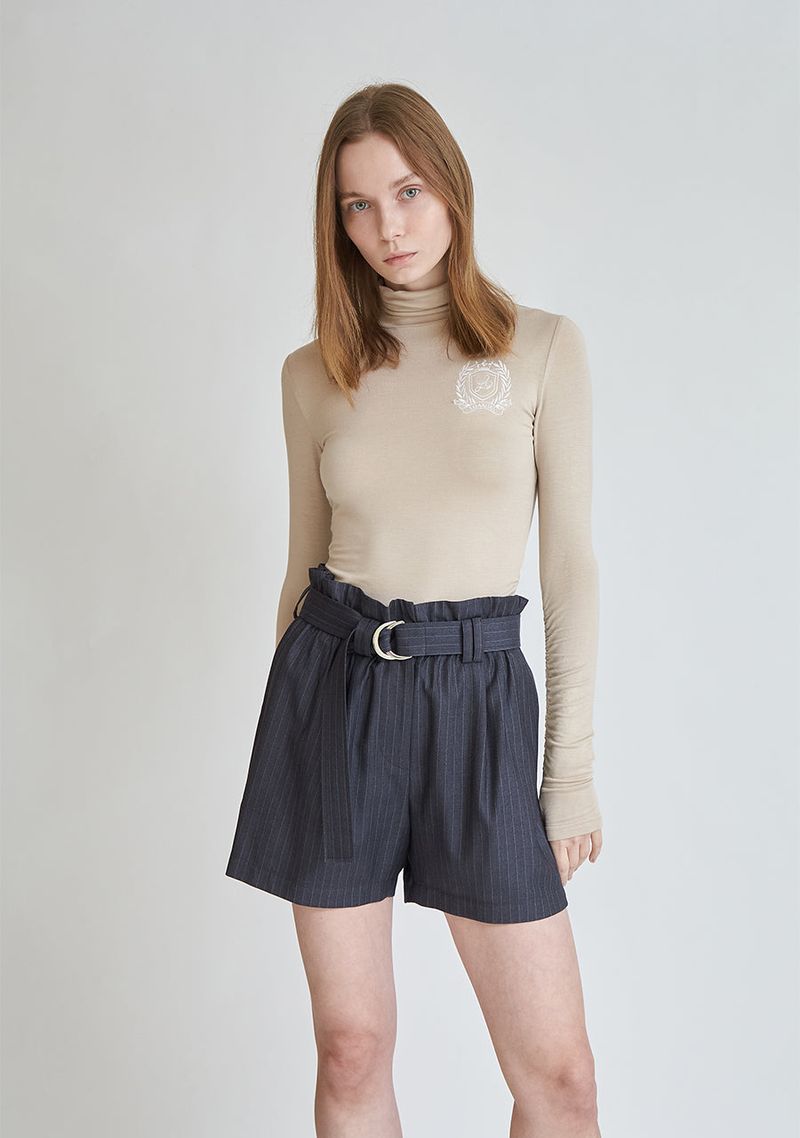 UNIVERSITY LOGO EMBROIDERY SHIRRING TURTLE NECK