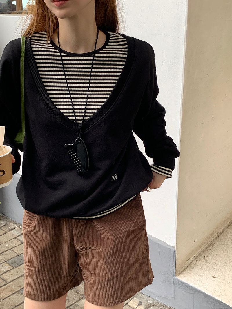 [MADE] TA DEEP V-NECK SWEATSHIRT