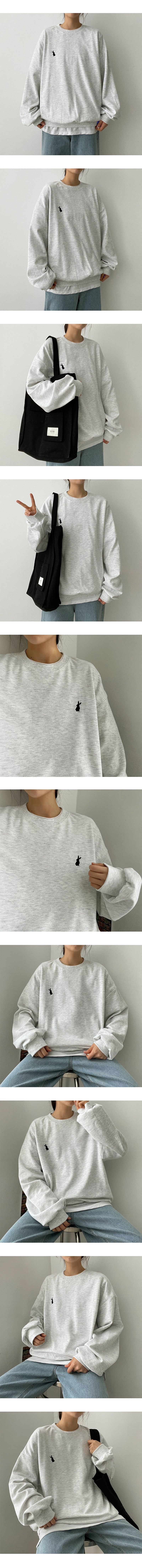 Embroidered rabbit sweatshirt