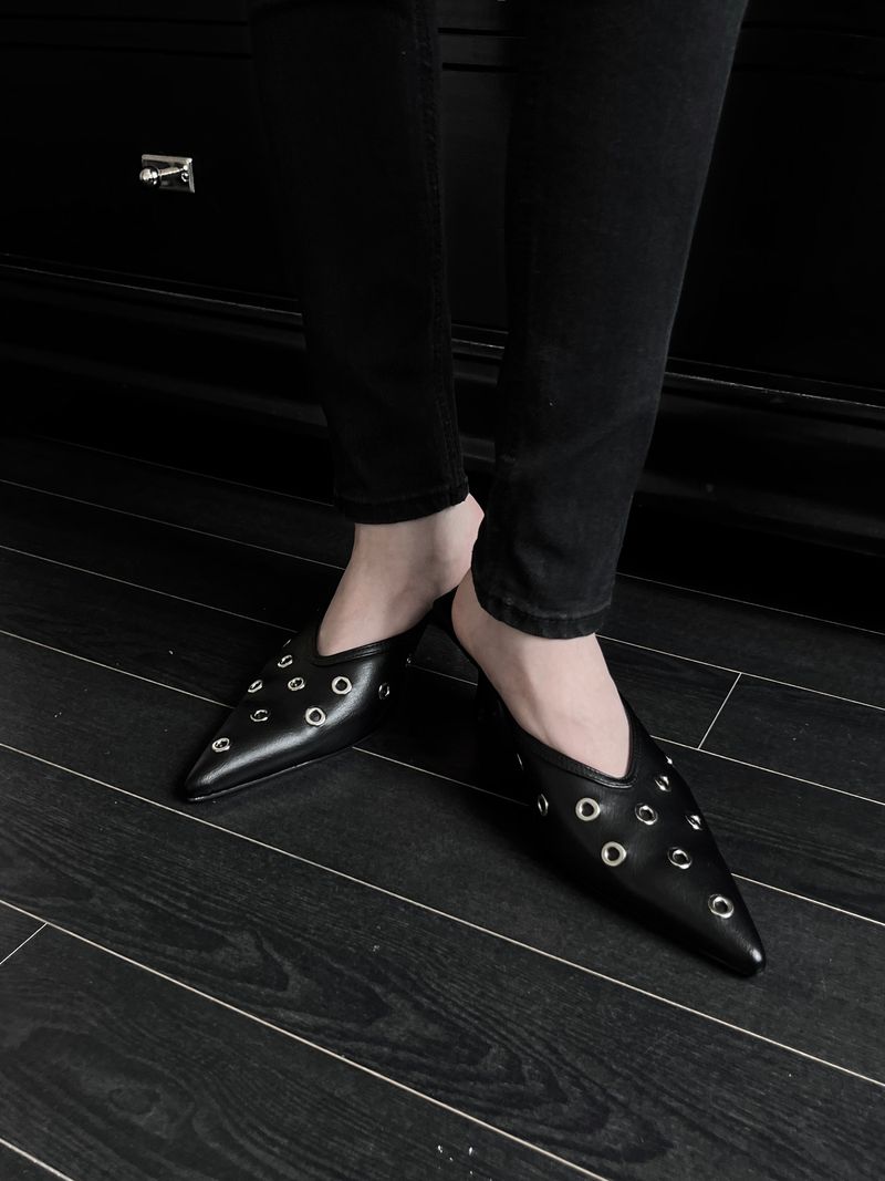 eyelet stiletto mule