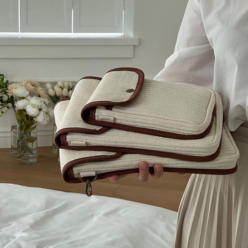 Tablet pouch [M] (Bread)