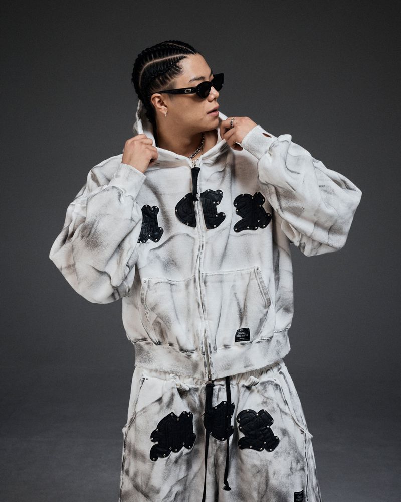 M.C.R. code stud zip-up HD IV